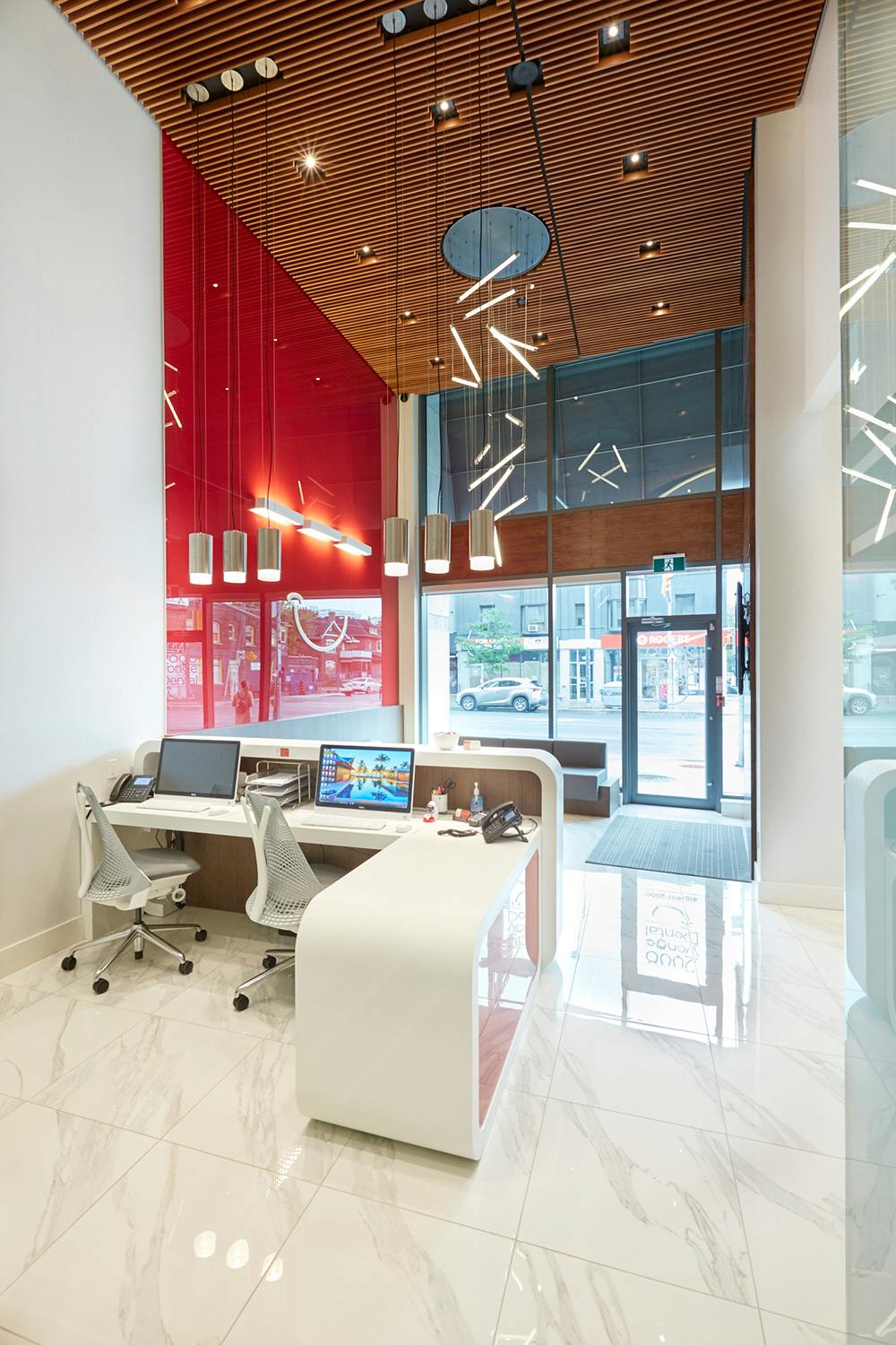 2000 Yonge Dental Office Image 3